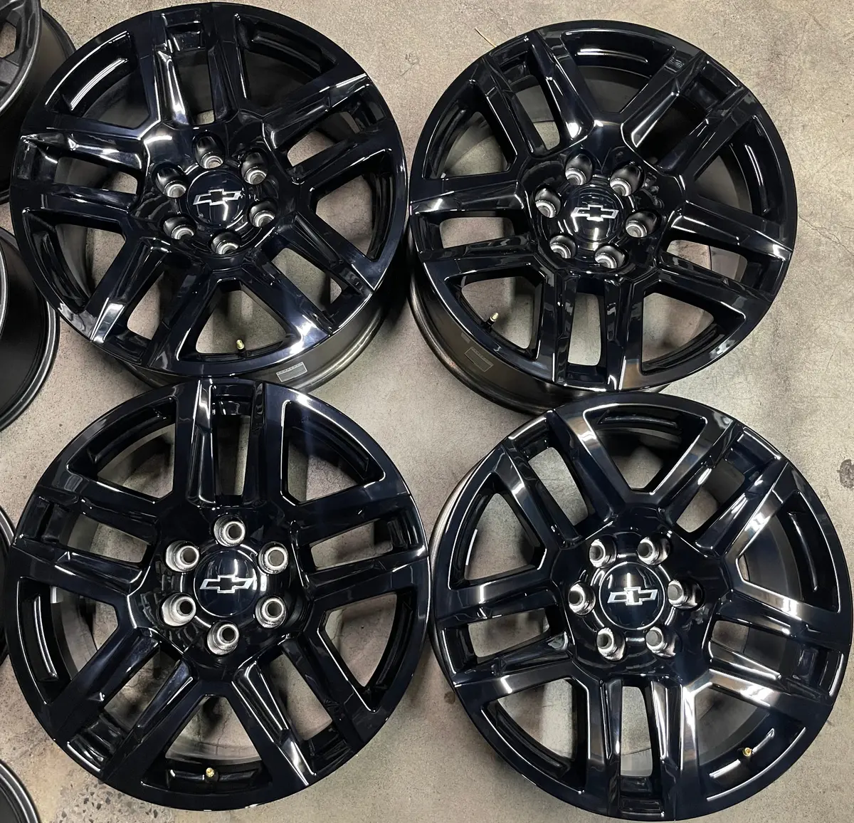 Four 2024 Chevy Silverado Ltz Factory 20 Wheels Oem Black 5913 Rims Tahoe Suburban 1