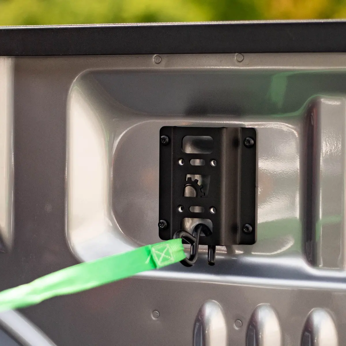 Boxlink Replacement Mounting Plates | Ford F-150, Super Duty & Raptor (2015+) 1