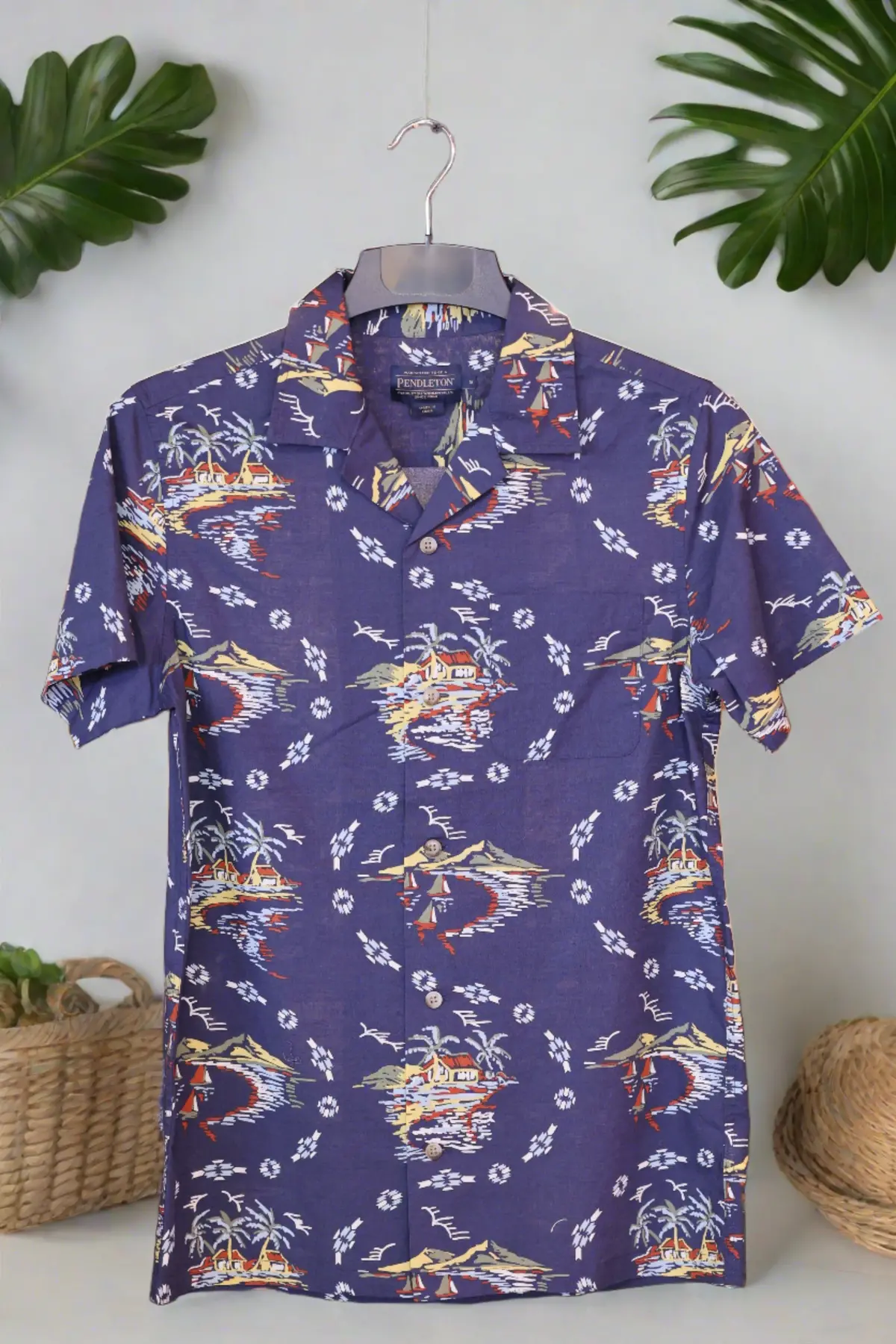Pendleton Men's Blue Tropical Print Short Sleeve Button-Down Western Shirt 1