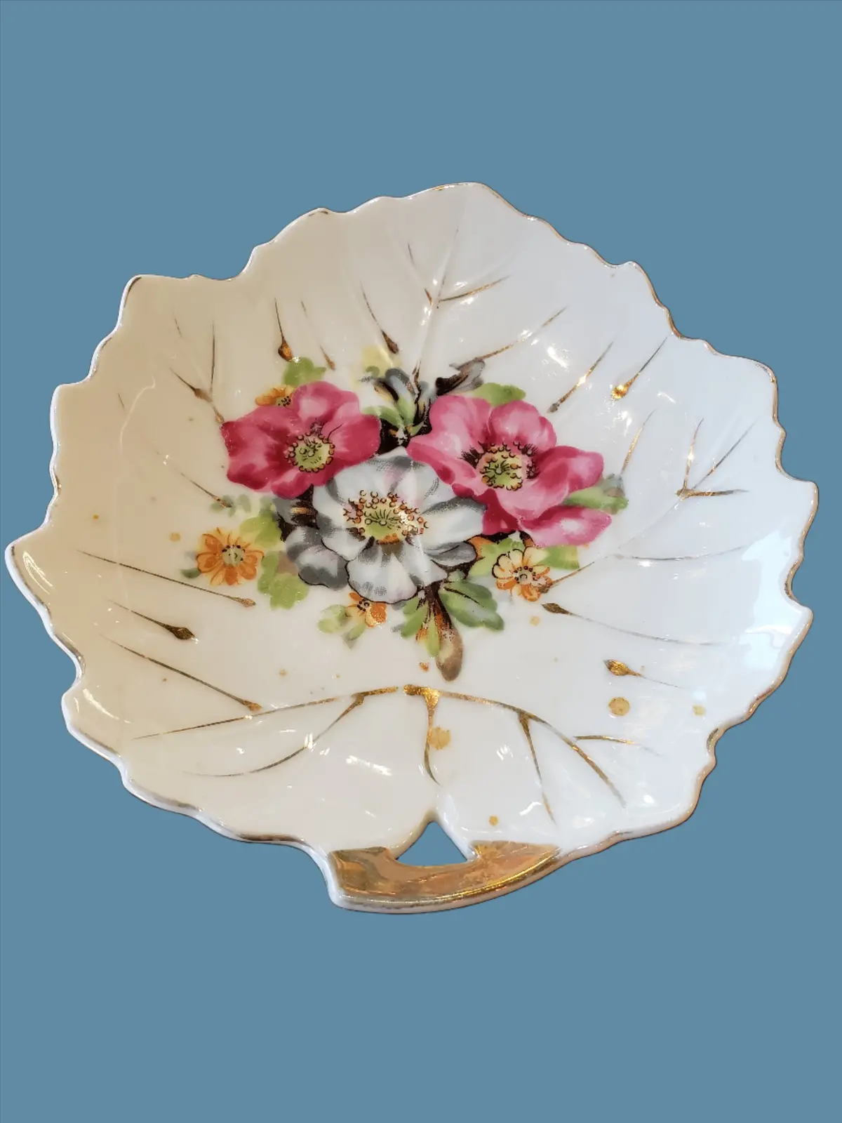 Berkshire Floral Leaf Trinket Dish 1