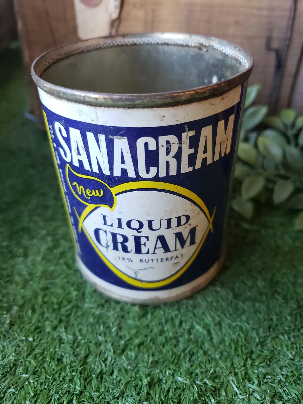 Sanacream Liquid Cream Tin (No Lid) 1