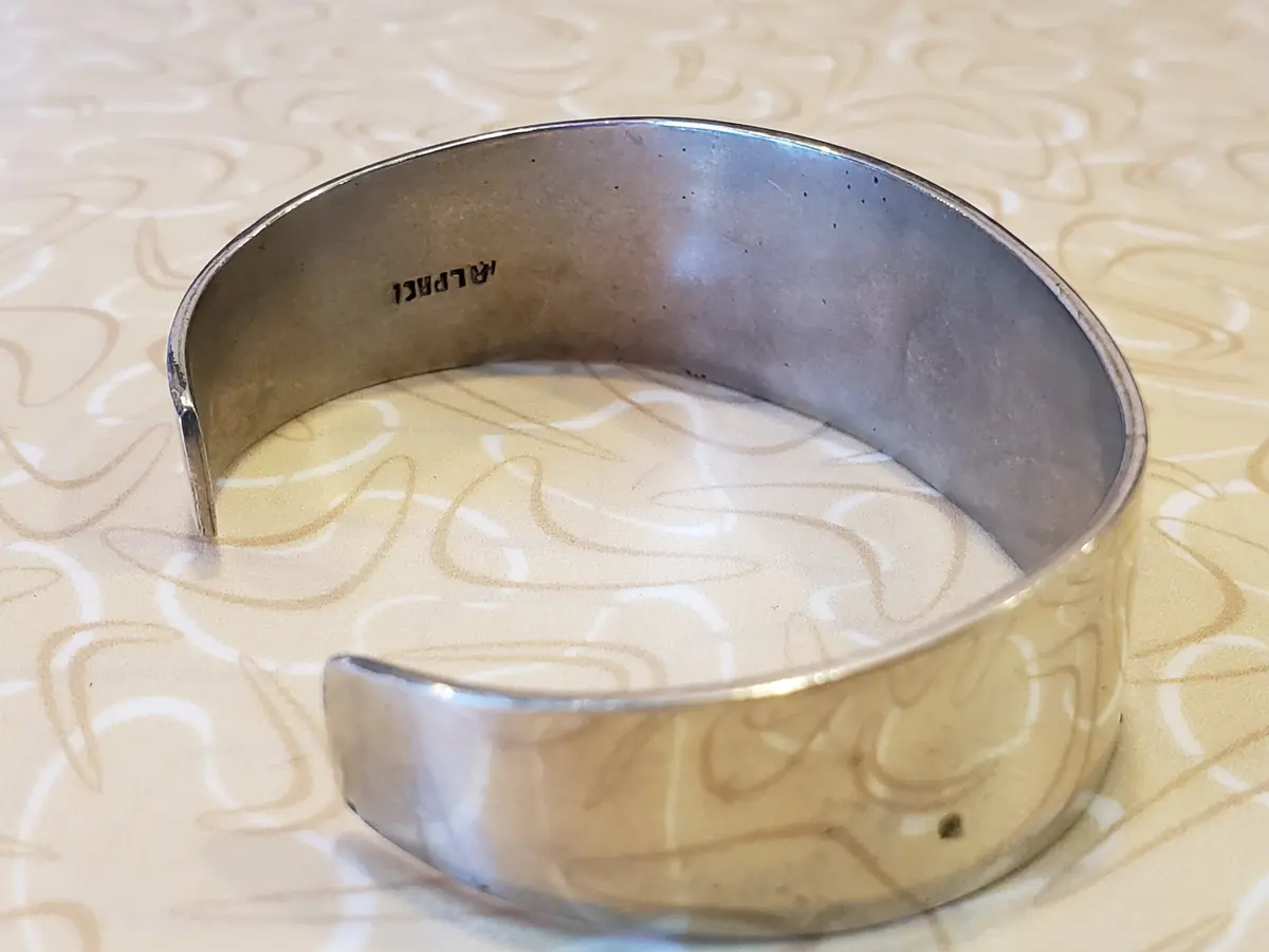 Sterling Cuff Bracelet With Malachite Chips 2