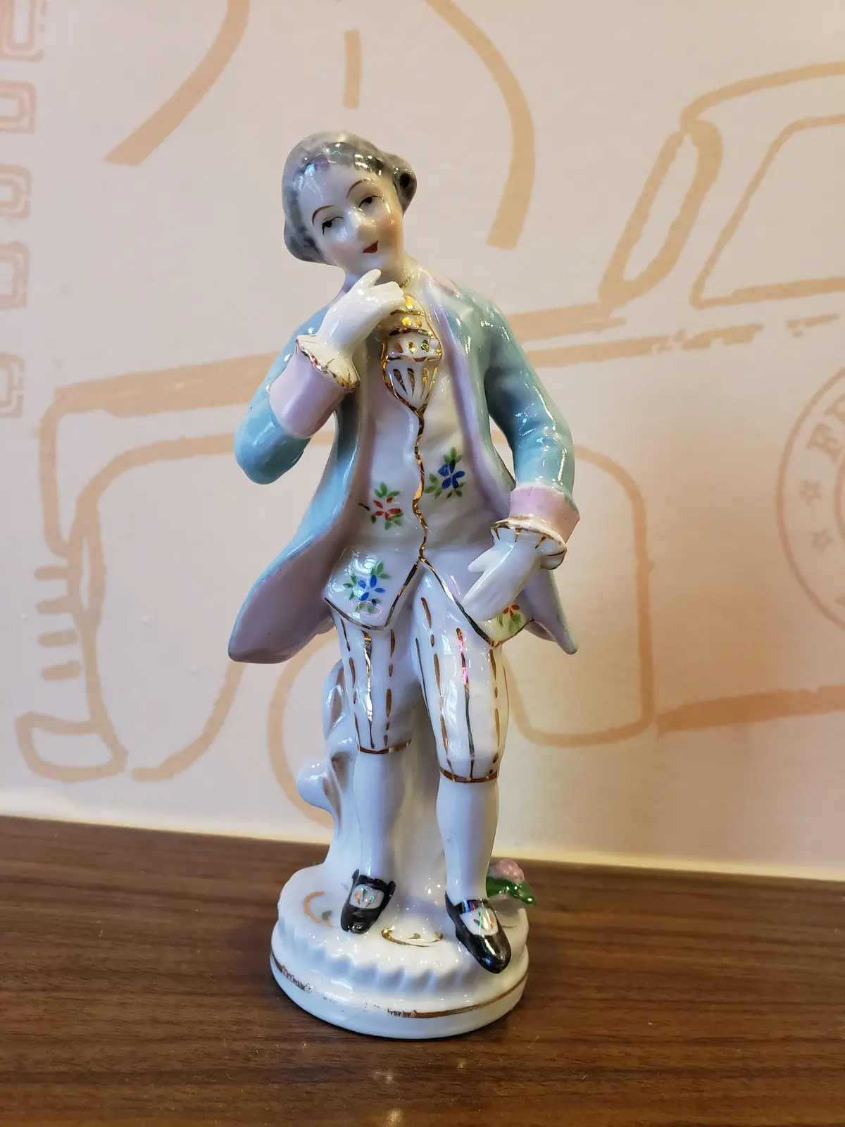 Bisque Victorian Gentleman Figurine 1