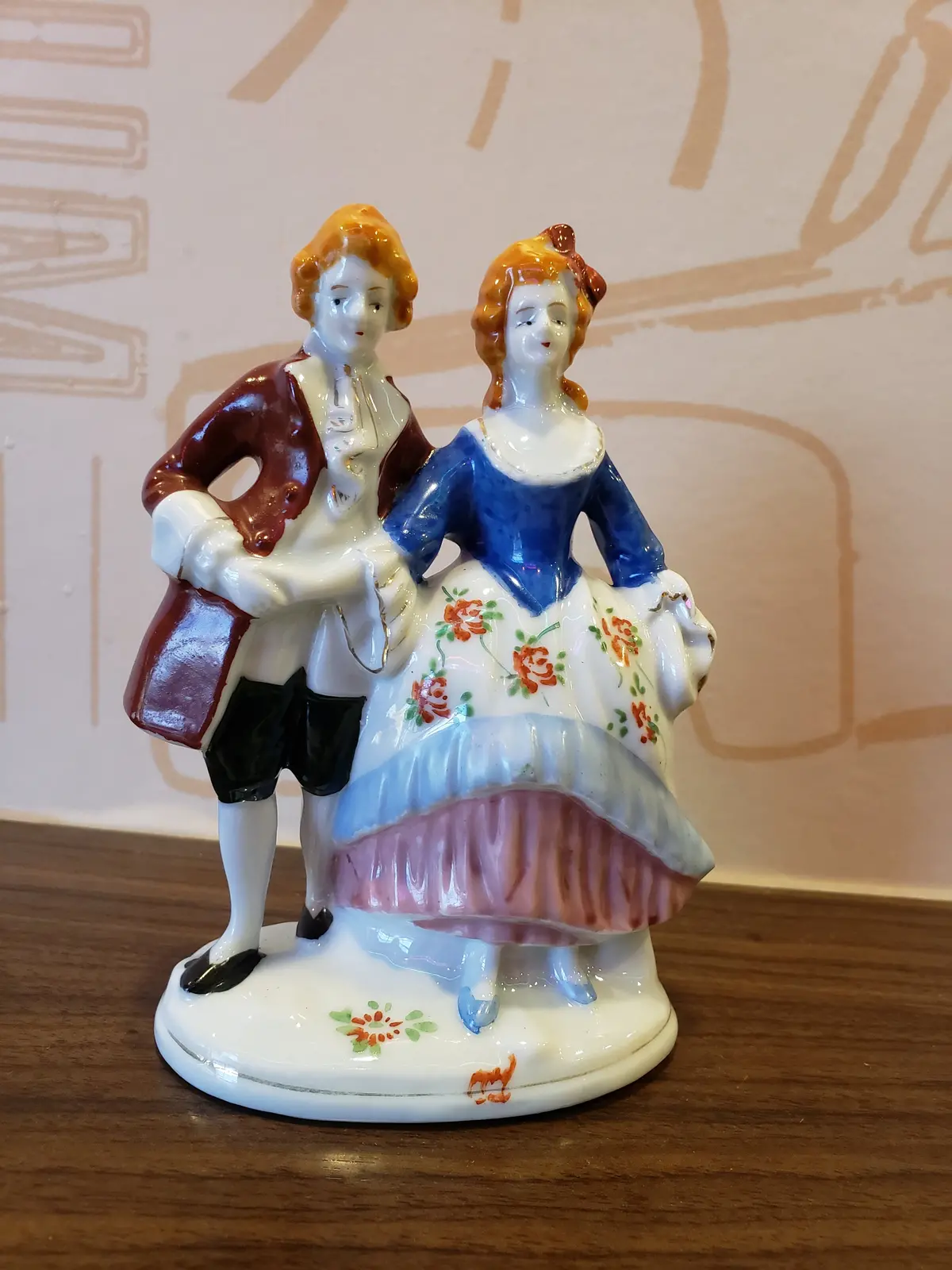 Victorian Couple With Orange Hair Figurine 1