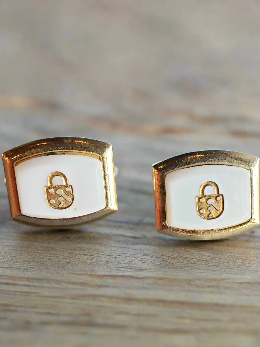 Vintage Lock Cuff Link Set 1