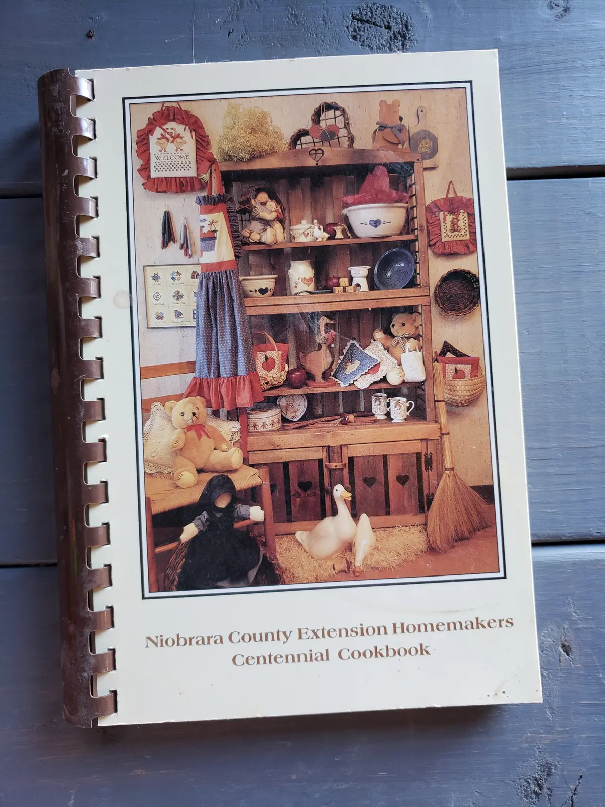 Niobrara County (Wyoming) Extension Homemakers Centennial Cookbook 1