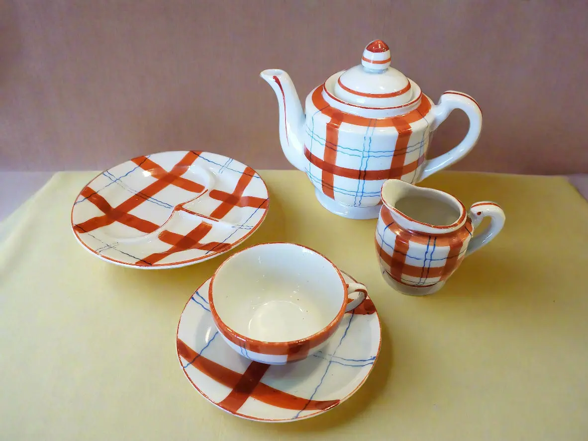 White Plaid Mini Tea For One (Japan) 1