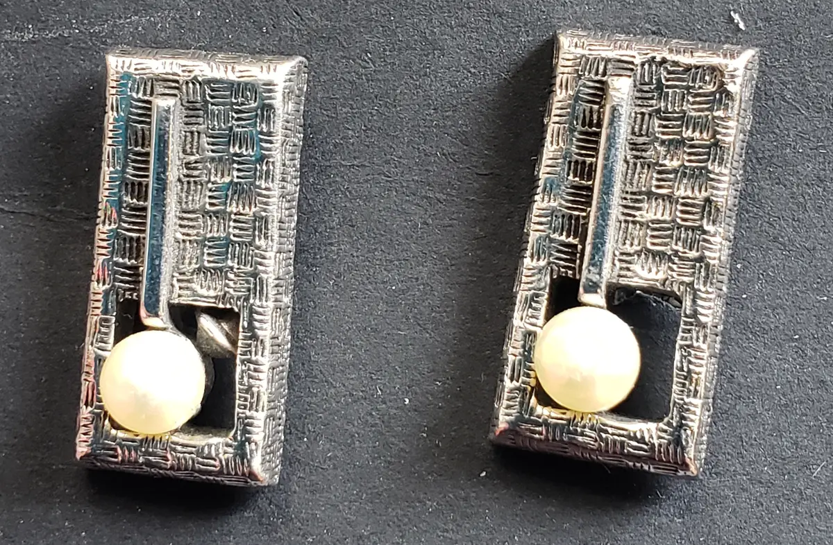 Judy Lee Brand Cuff Links 1