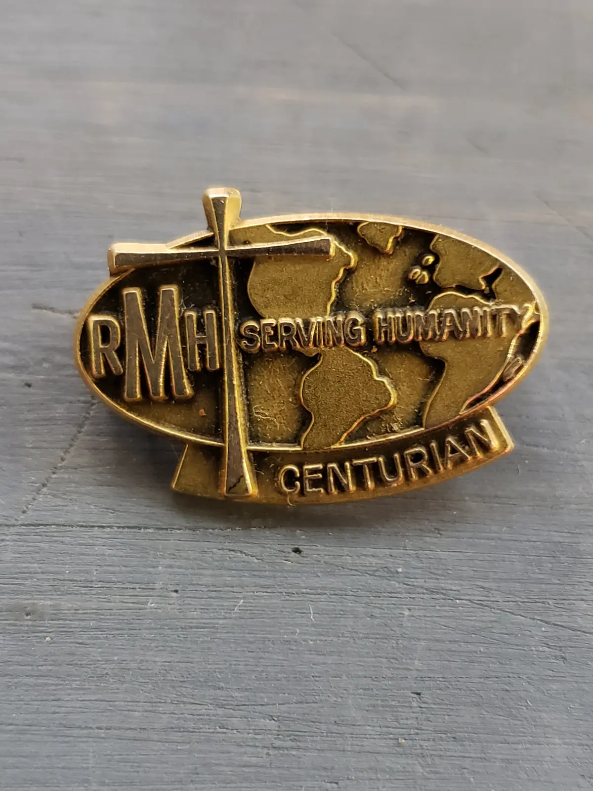 Rmh Centurian Volunteer Lapel Pin 1