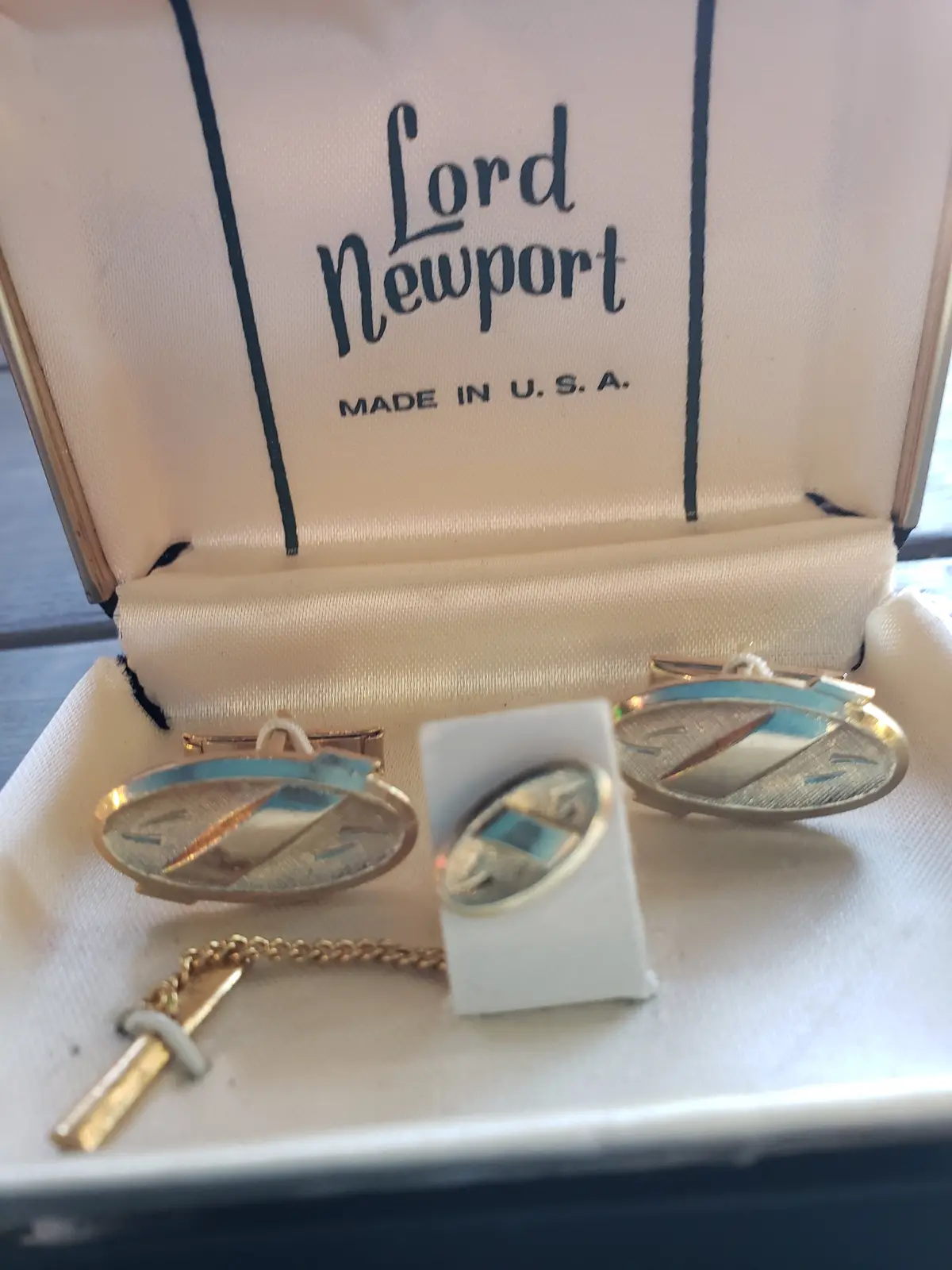 Lord Newport Tie Clip And Cufflink Set 1