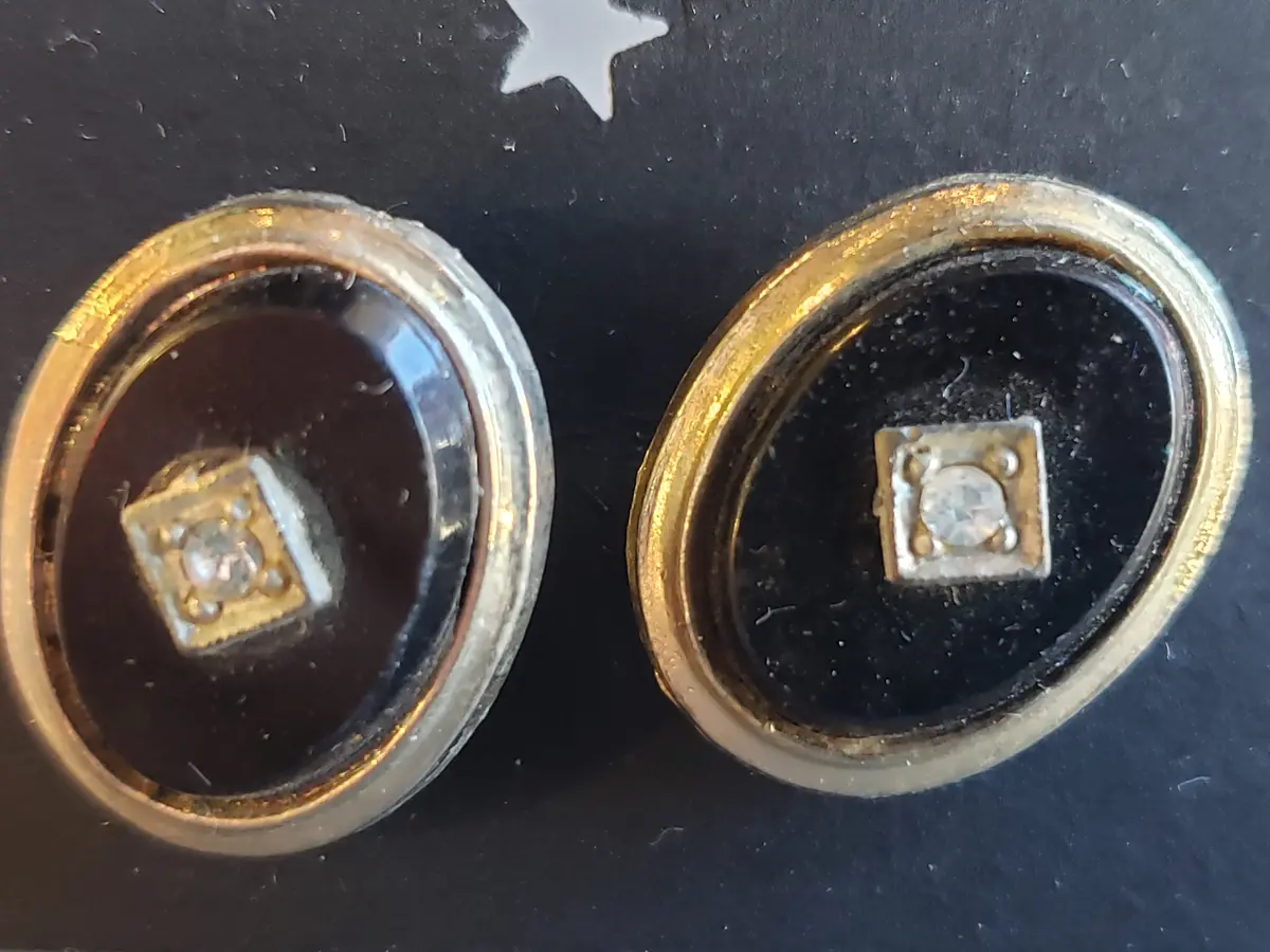 Black Oval Cuff Links With Rhinestones 1