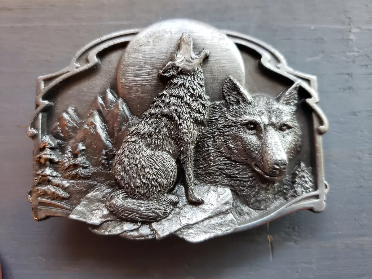 Pewter Wolf Collectible Belt Buckle 1