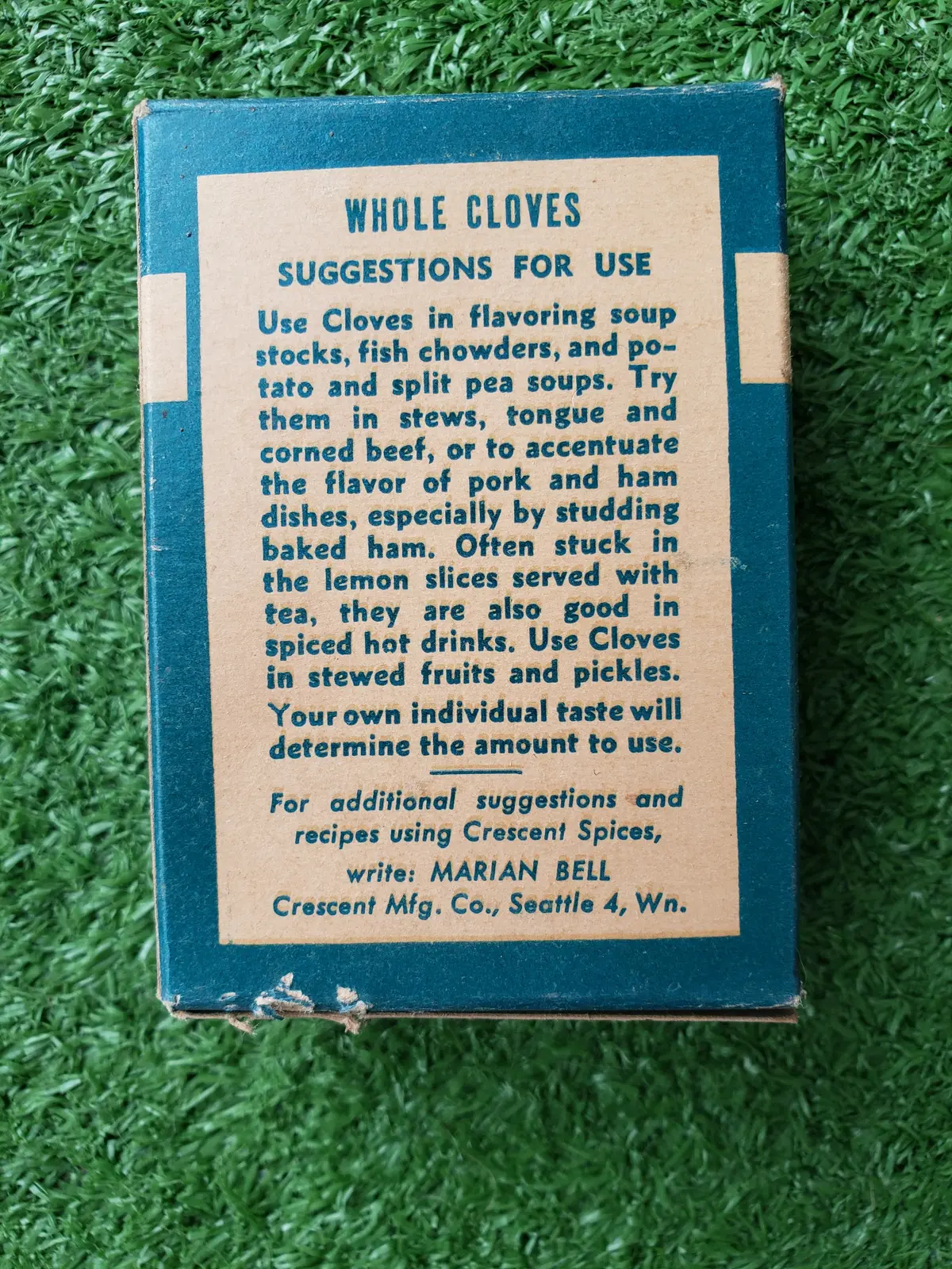 Crescent Whole Cloves Box 2