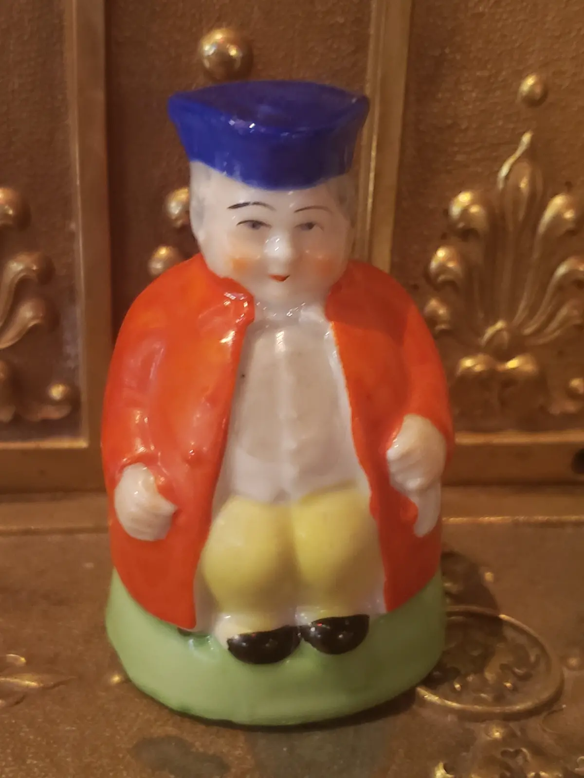 Toby Man Bell Figurine 1