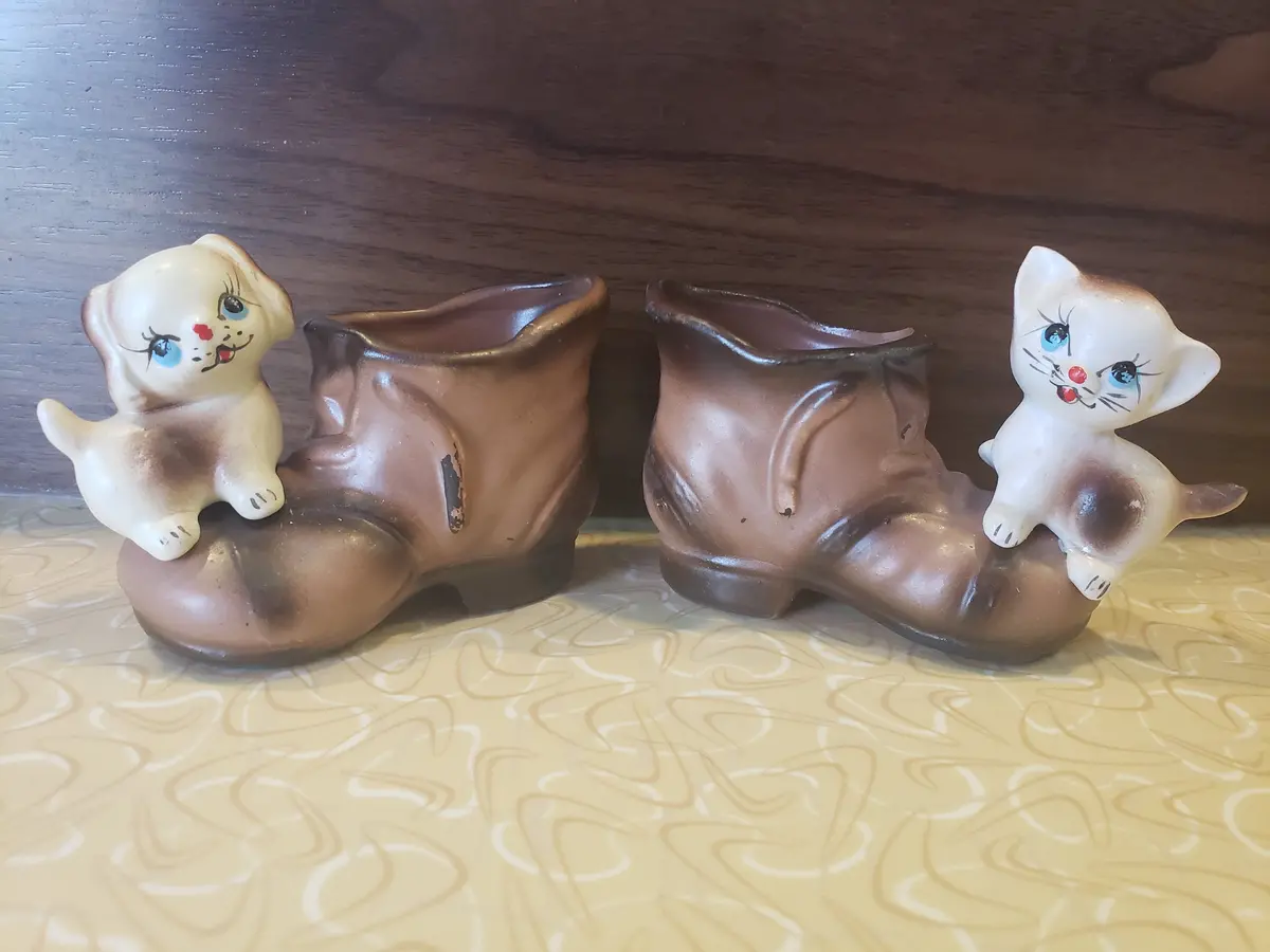 Enesco Kitten Puppy In Boots Pair 1