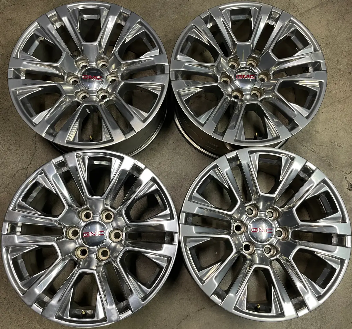 Sold Four 2022 Gmc Sierra Yukon Factory 20 Wheels Oem 23377020 Silverado 5917 Tahoe 1
