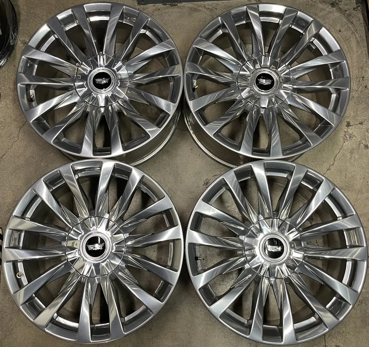 Sold Four 2023 Cadillac Escalade Platinum Factory 22 Wheels Oem Rims 84460119 Polished 4873 1