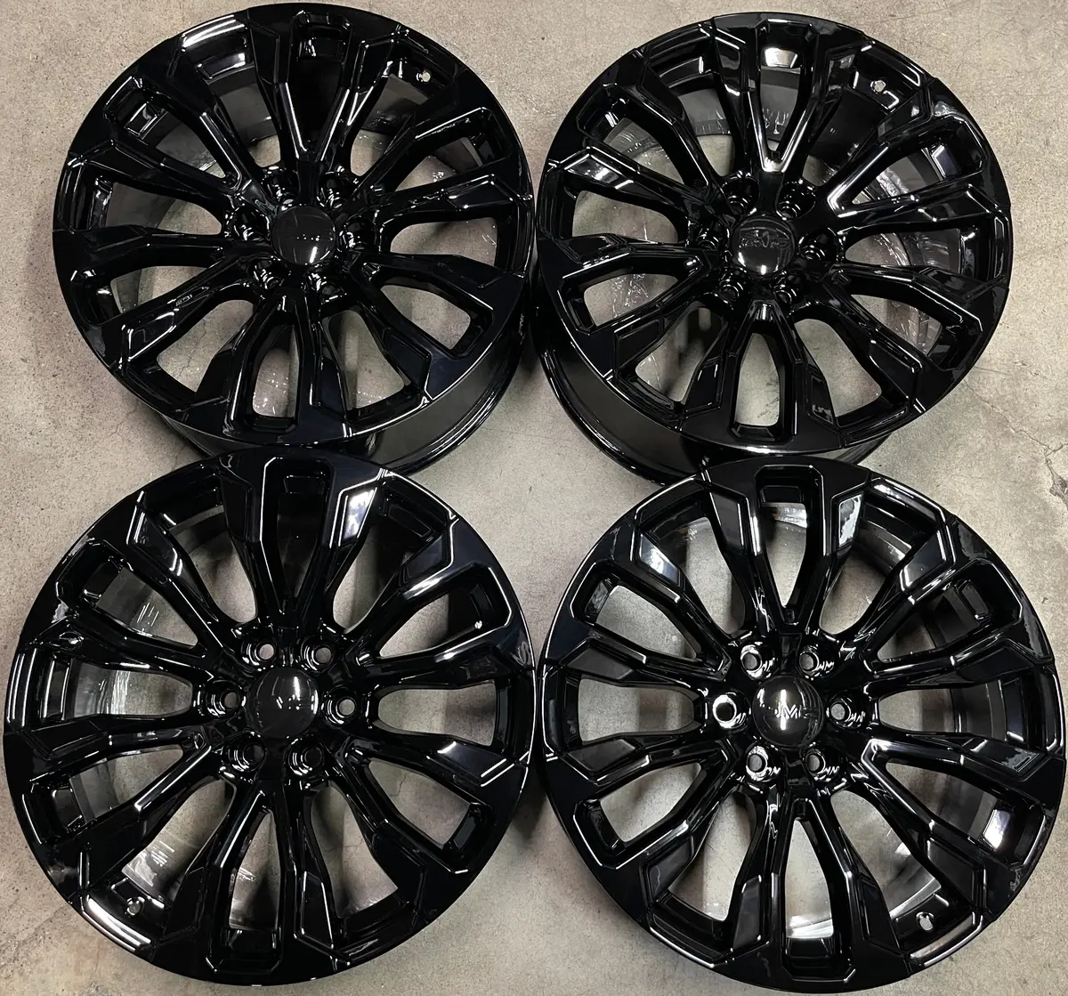 Sold Four 2024 Gmc Yukon Sierra Denali Factory 22 Wheels Oem Silverado 84446143 Black 1