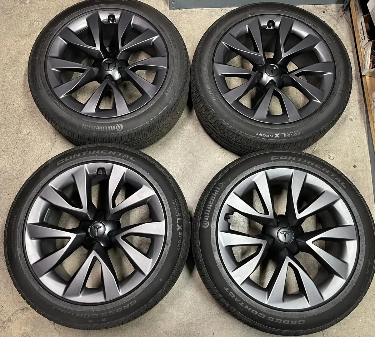 Sold 2024 Tesla X Factory 20 Wheels Tires Oem Rims 162022100B 162022200B 1