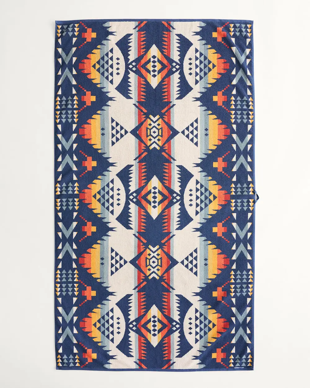 Pendleton Oversized Jacquard Spa Towel Nehalem Navy 2