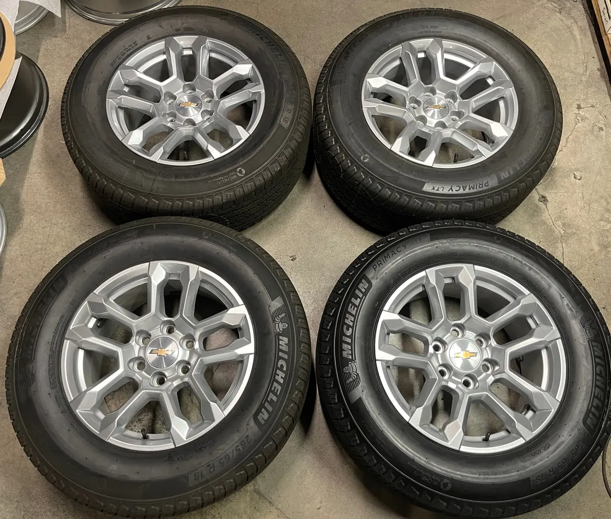 Sold 2025 Chevy Silverado Tahoe Factory 18 Wheels Tires Rims Oem Sub 1500 Michelin 14091 1