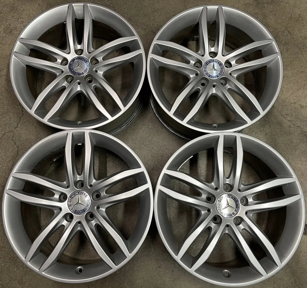 Sold Four 2014 Mercedes Benz Mbz C300 C350 17 Inch Wheels 85227 Oem 85259 Rims 2527785259 1