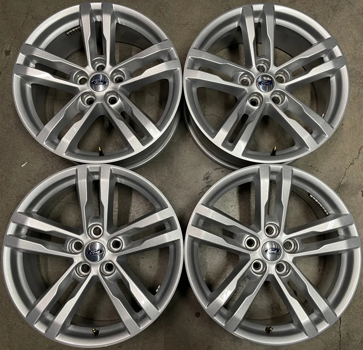 Sold Four 2020 - 2024 Ford Explorer Factory 18" Wheels Rims Oem Lb5c1007b1b 10266 1