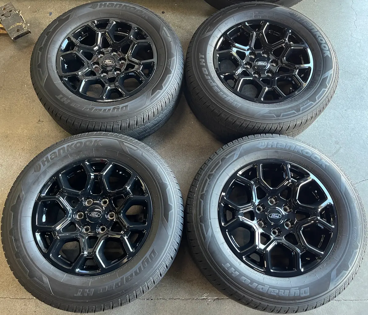 Sold 2025 Ford F150 Factory 18 Wheels Tires Oem 10340 Rims Ml341007ba Gloss Black Hankook 1