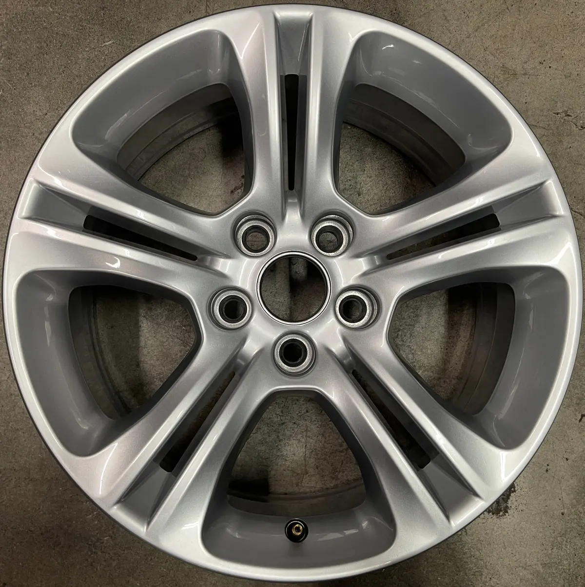 Sold One 2015 - 2023 Dodge Charger Factory 17 Wheel 2542 Oem Rim 5Pn31trmaa 1