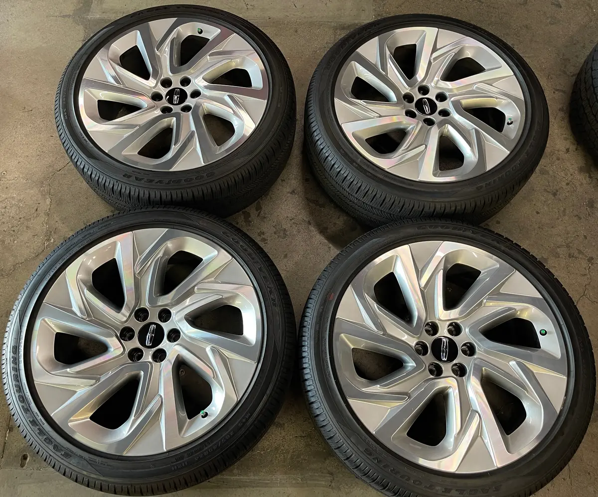 Sold 2025 Lincoln Navigator Factory 24 Wheels Tires Oem Rims F150 Sl741007da 1