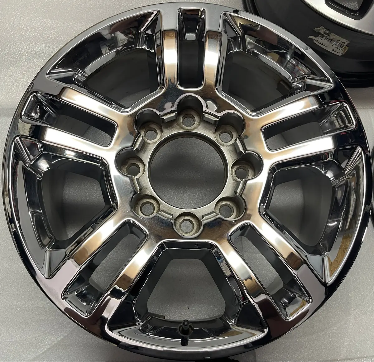 Sold One Single 20" Chrome Oem Wheel Rim 2019 Chevrolet Silverado 2500 3500 22909144 1