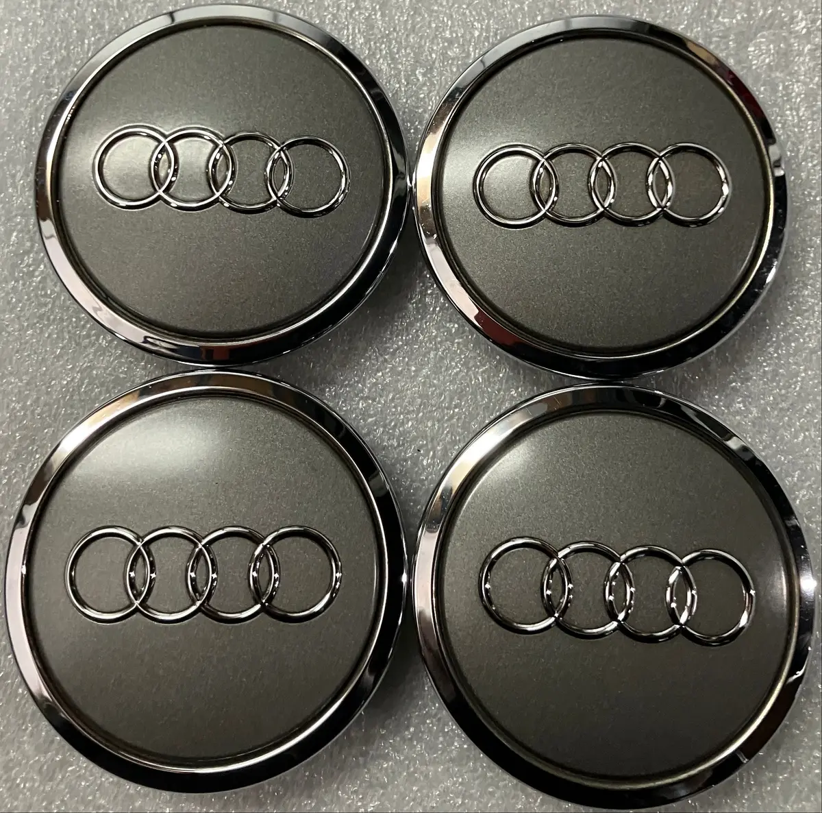 Four 2013-2018 Audi A6 Charcoal And Chrome Oem Center Caps 8To601170a 1