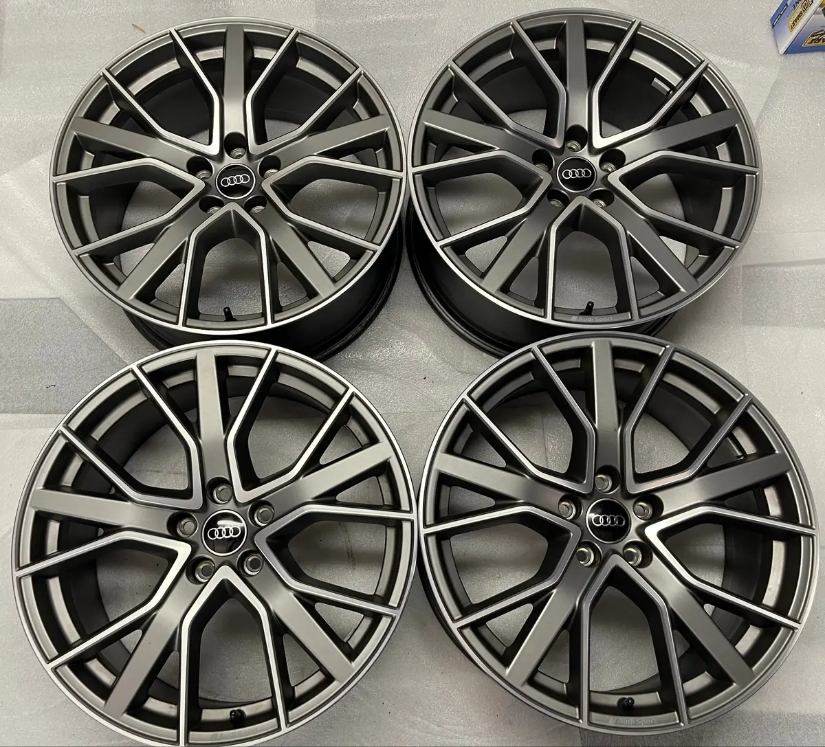 Sold Four Audi A4 S4 Factory 19 Wheels Oem Rims 8W0601025dh 19X8.5 1