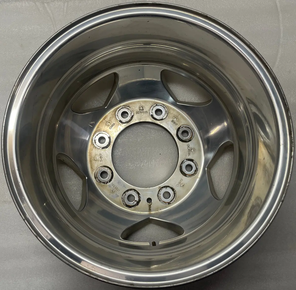 Sold Single (1) 2011-2022 Chevy Gmc 3500 Dually Rear Factory 17 Wheel Rim Oem 5520 1