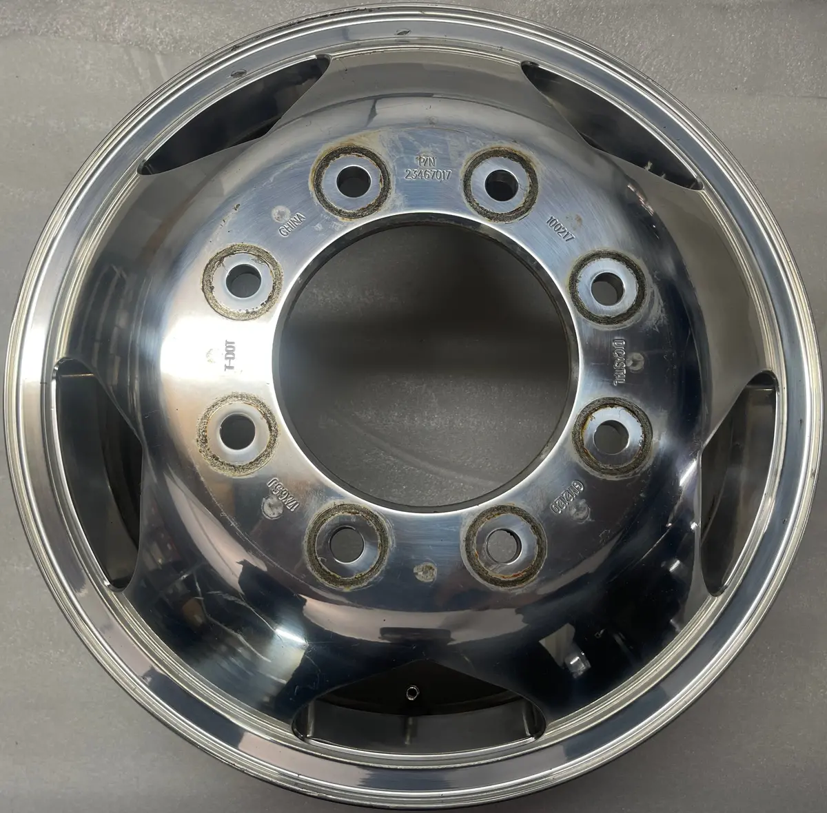 Sold One Single 2011-2022 Gmc Chevy 3500 Front Dually Factory 17 Wheel Rim Oem 5519 1