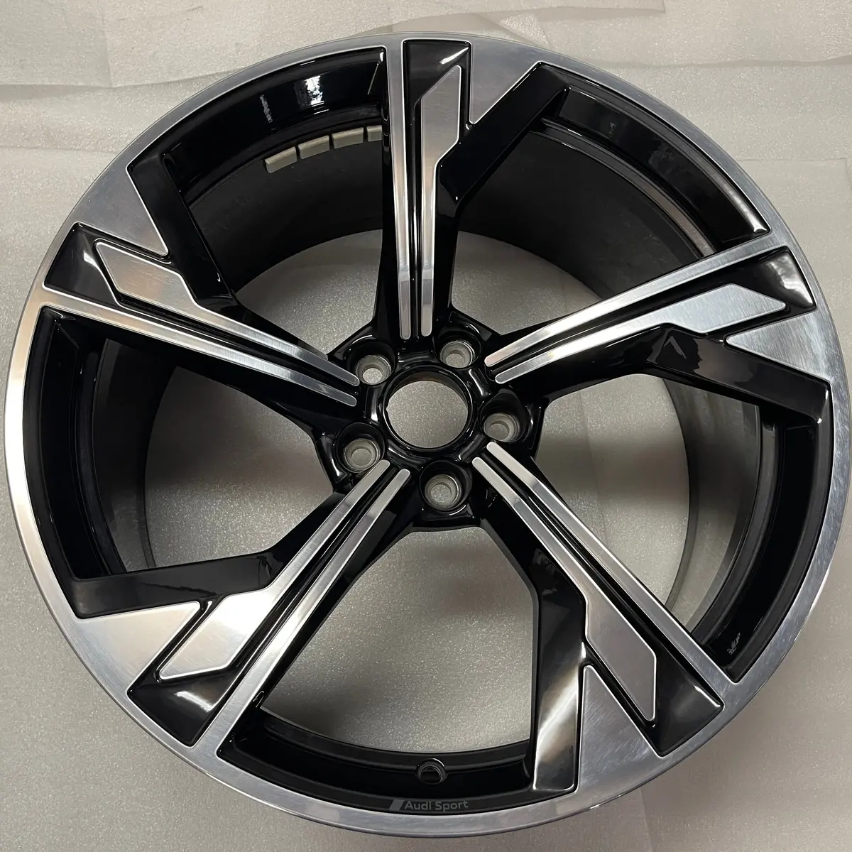 Sold Single (1) Factory 2025 Audi Rs5 Oem 20 Wheel Rim 59078 8W0601025dr Machined Black 1