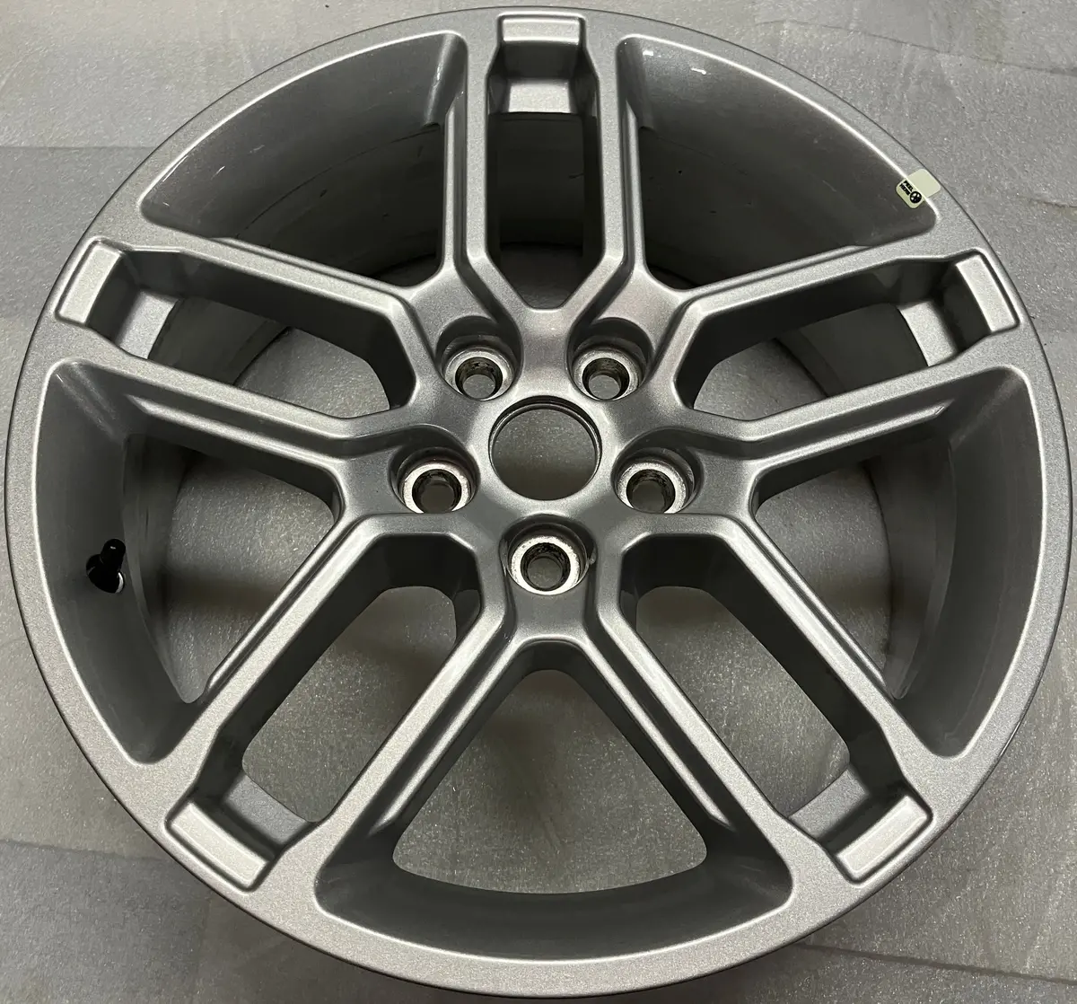 One Single 2025 Ford Explorer Wheel 18" Factory Oem Rim Rb5c1007b1a 1