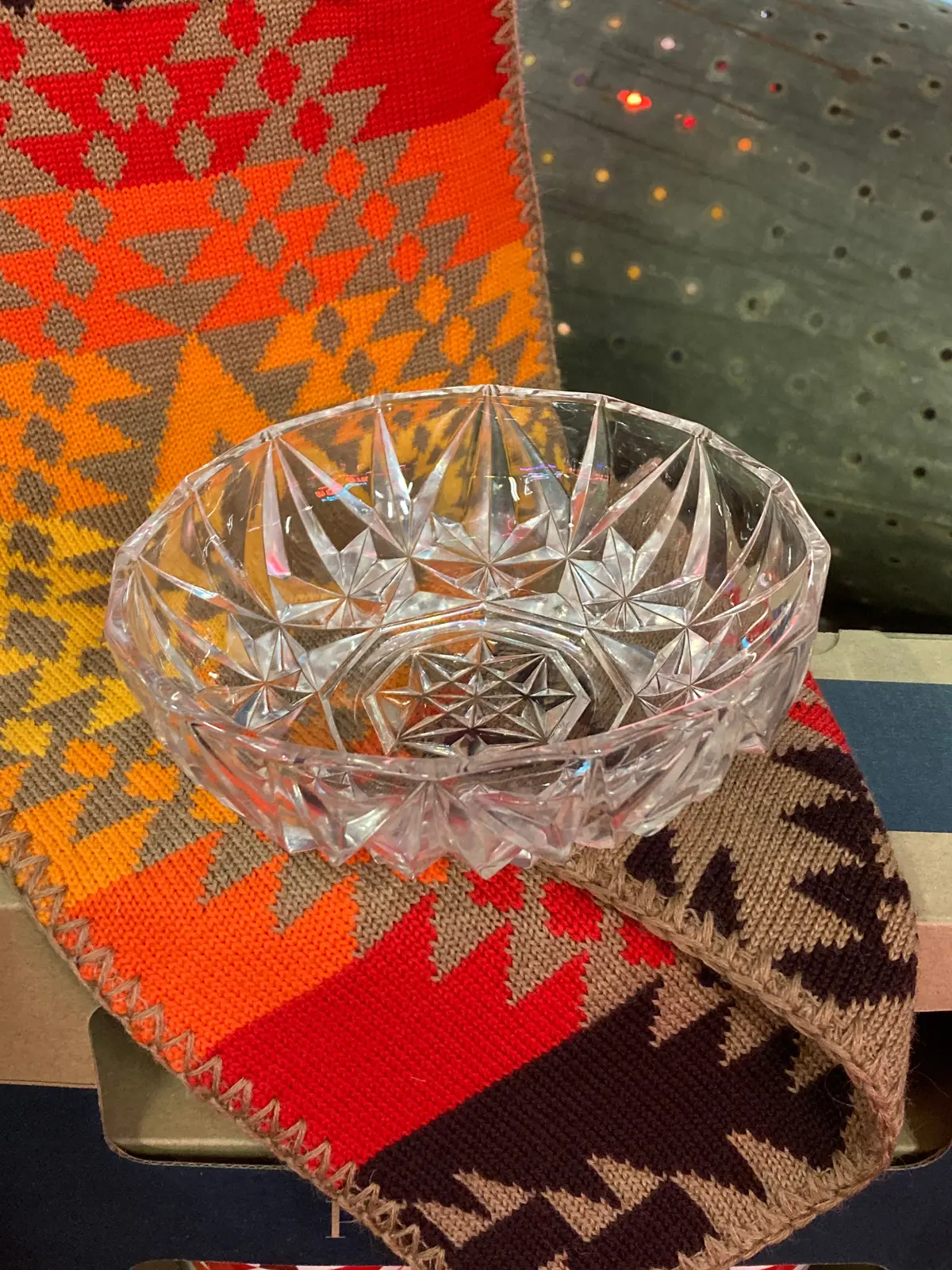 Vintage Round Cut Glass Star Burst Design Candy Dish 1