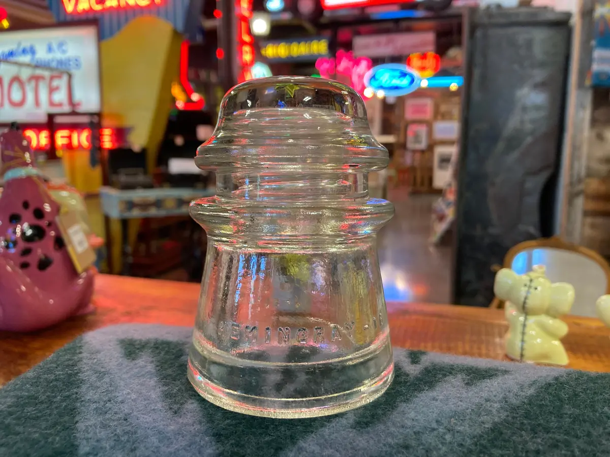 Hemingray -16 Clear Glass Insulator 1