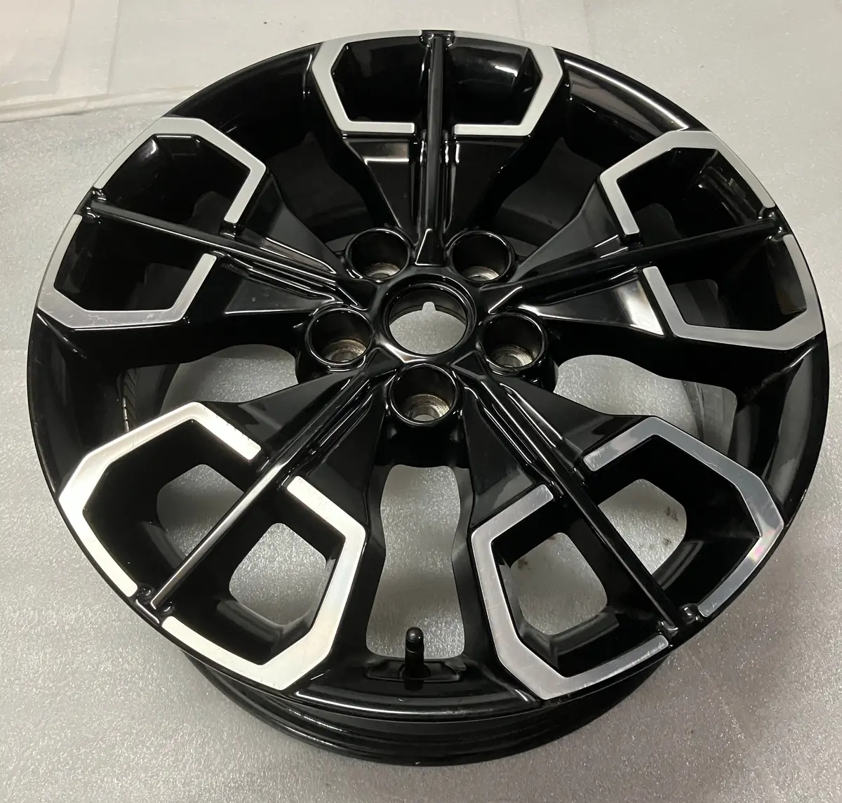 Single Factory 2022 - 2024 Hyundai Santa Cruz 18 Wheel Oem 52910K5100 Rims 70661 1
