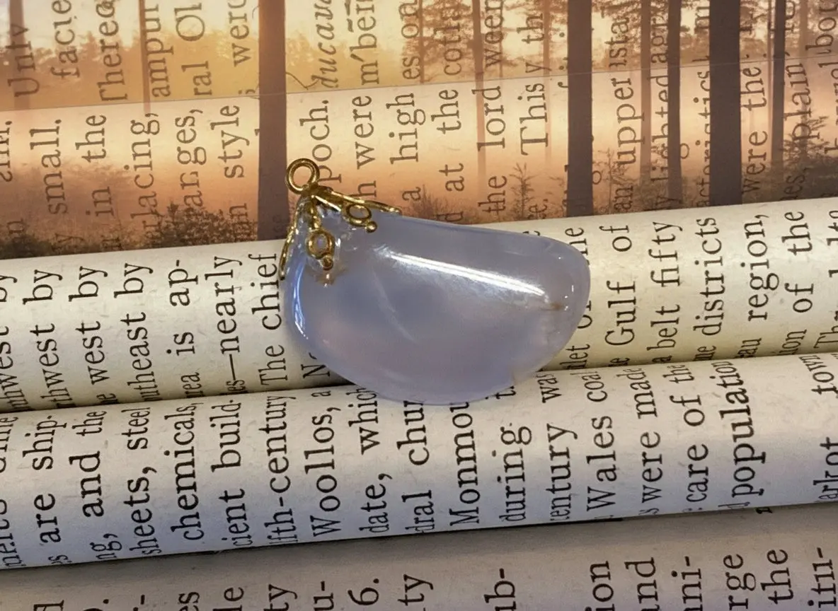 Rose Quartz Agate (Lavender Color ) Pendant 1