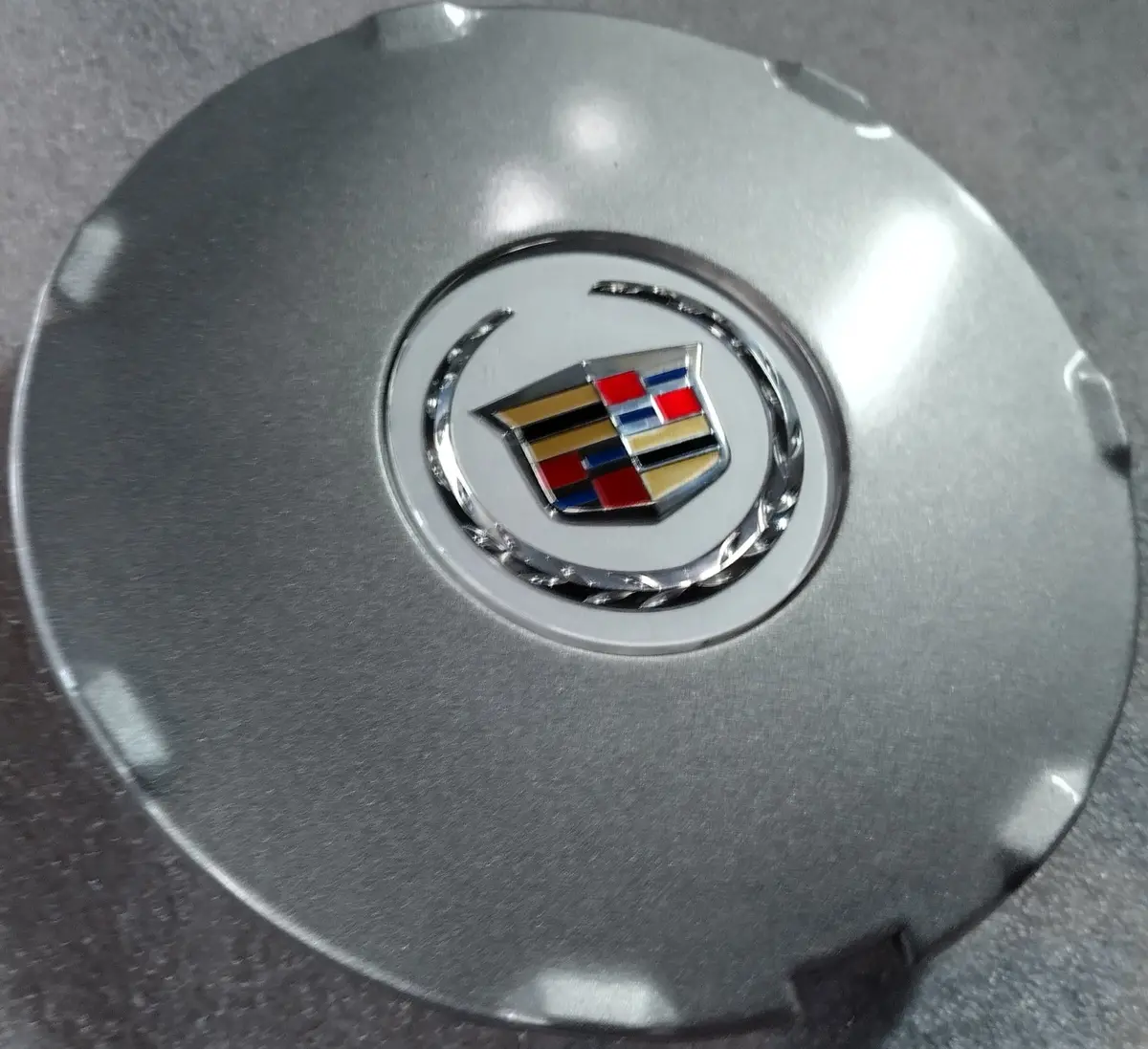 Sold Center Cap For 2008 2009 Cadillac Cts And Sts 9597372 1