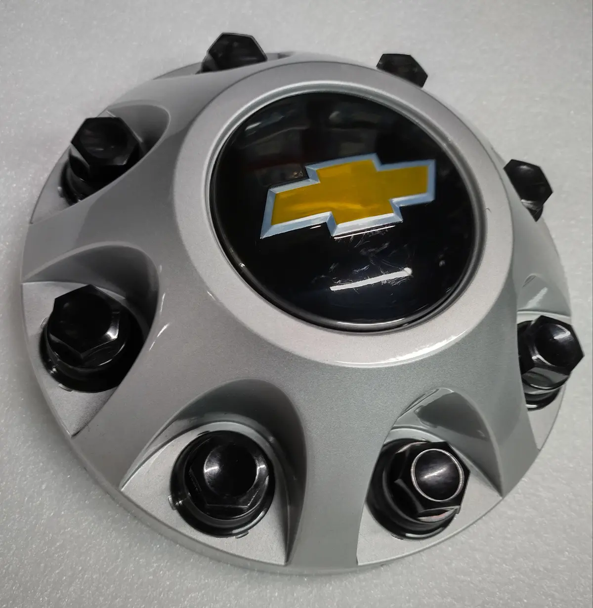 Sold One Single Oem 2011-2024 Silverado 2500 Silver Center Cap 9597819 1