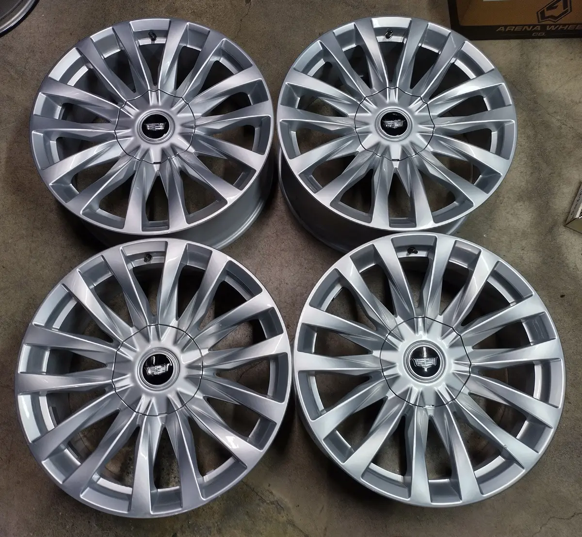 Sold Four 2024 Cadillac Escalade Platinum Factory 22 Wheels Oem Rims 84460119 Silver 1