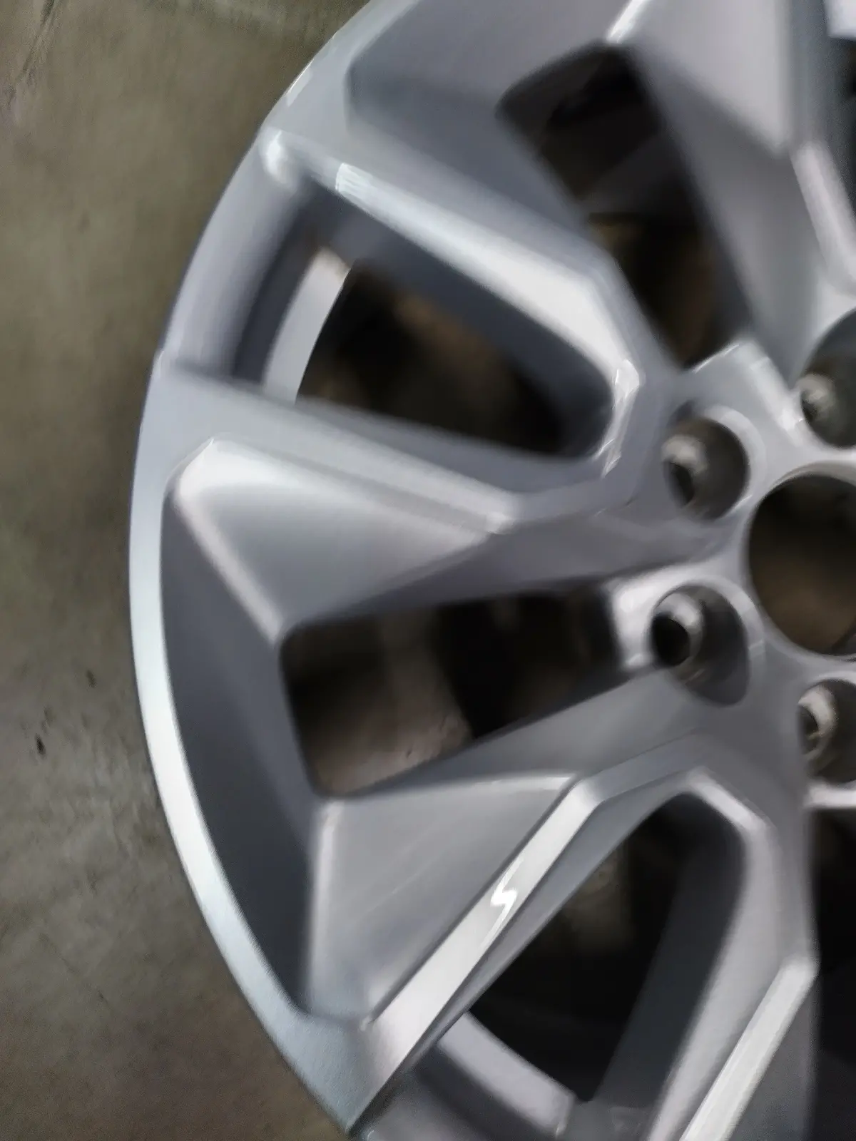 Sold (1) 2023 Chevy Silverado Ltz Factory 20 Wheel Oem Rim 5916 Tahoe Suburban Silver 2