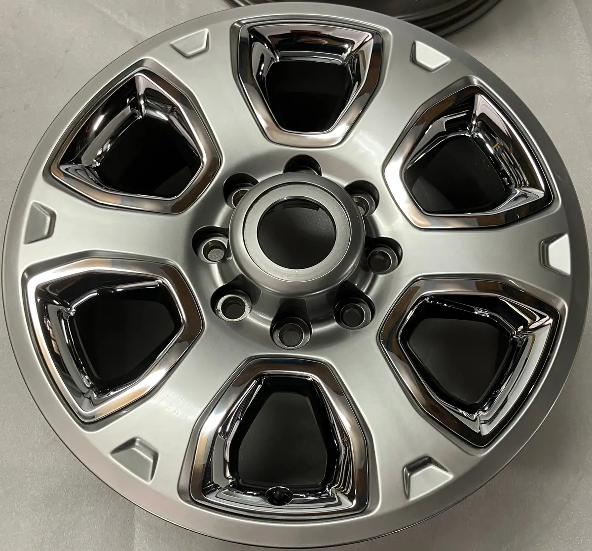 (1) One Oem 20" 2018 Ram 2500 3500 Factory Alloy Wheel Rim 1Vq85trmab 2477A 1