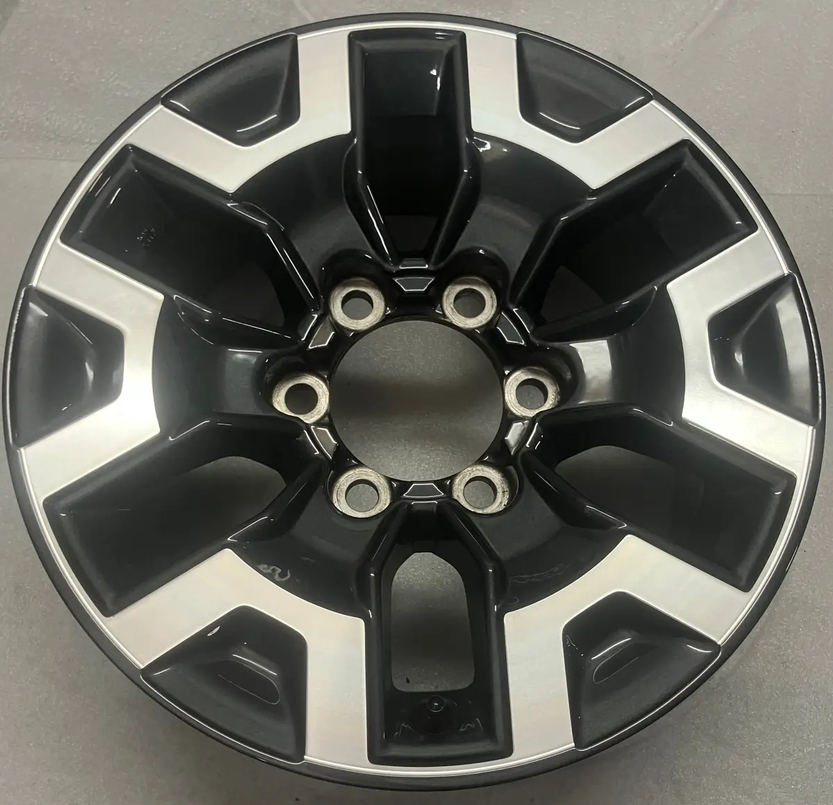 One Single Oem  2023 Factory 16" Toyota Tacoma  Alloy Wheel Rim 75189 1