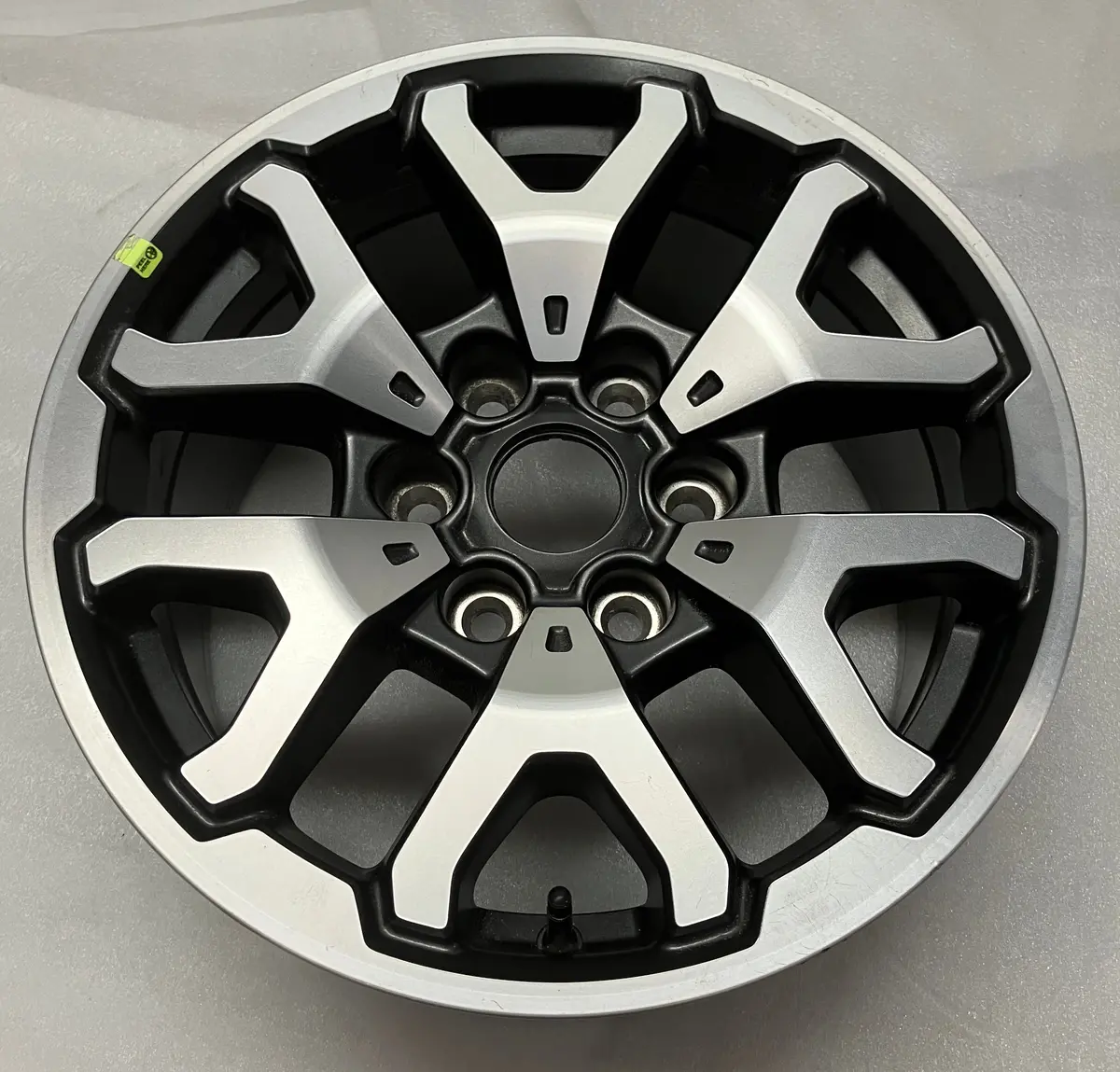 One Oem 2023 Ford F150 Raptor Factory Alloy Wheel Rim 10641B Ml3v-1007-Aa 1