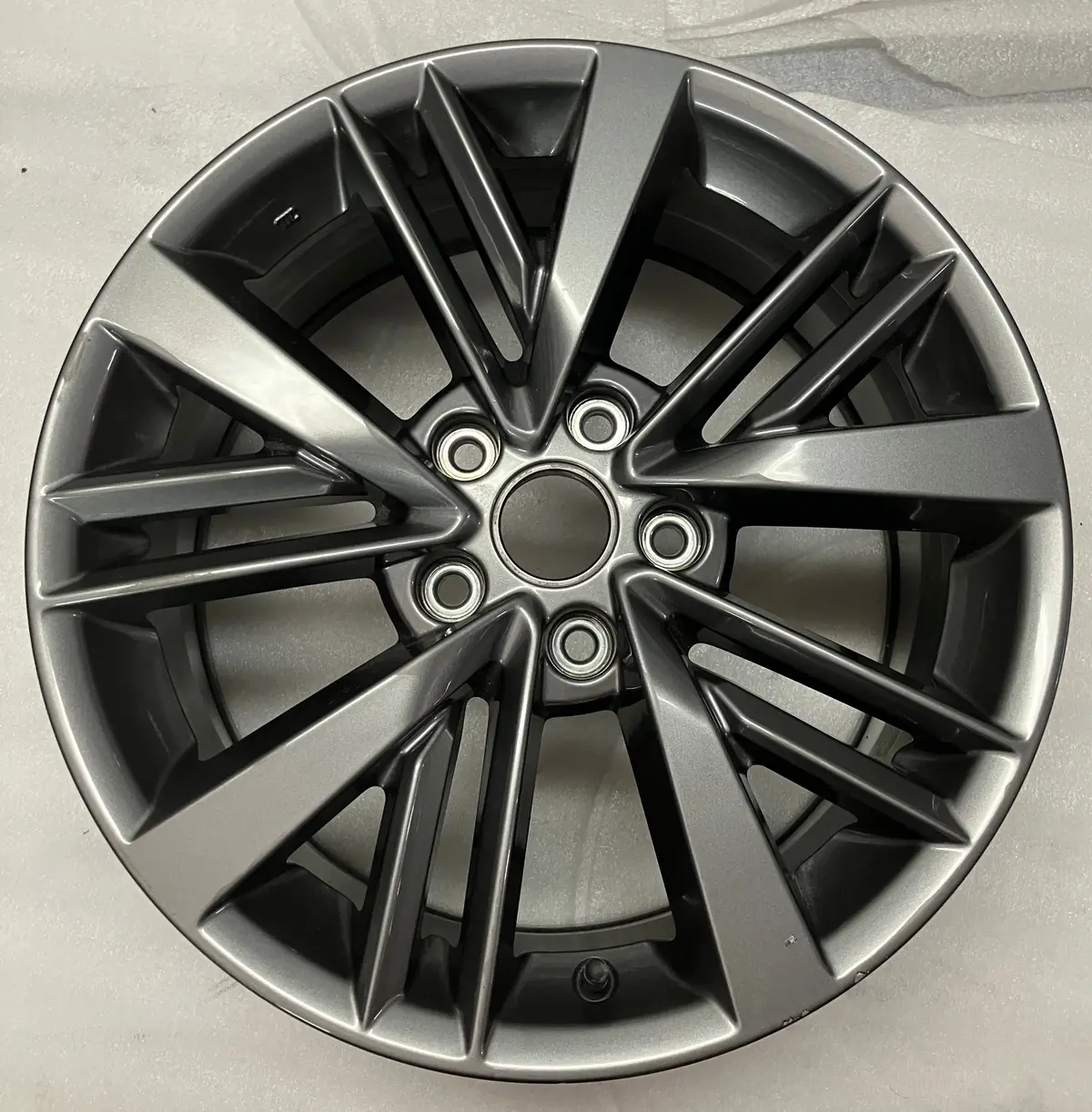 One (1) Oem 2025 Subaru Wrx Factory Wheel Oem Rim 28111Vc030 68895 1