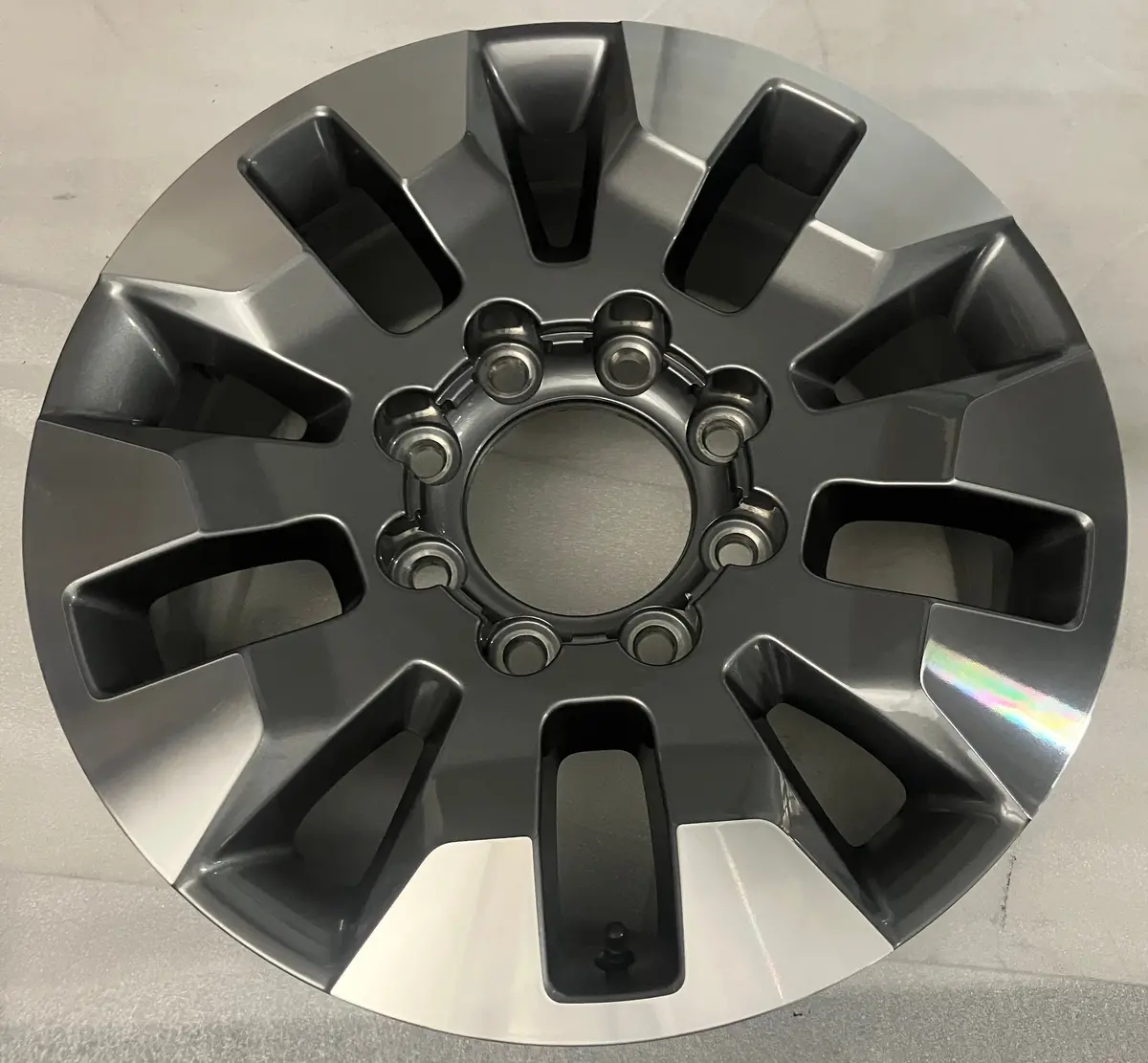 Sold One 2025 Chevrolet Silverado 2500 Oem Machined Gray 20 Wheel Rim 14032 84742718 1